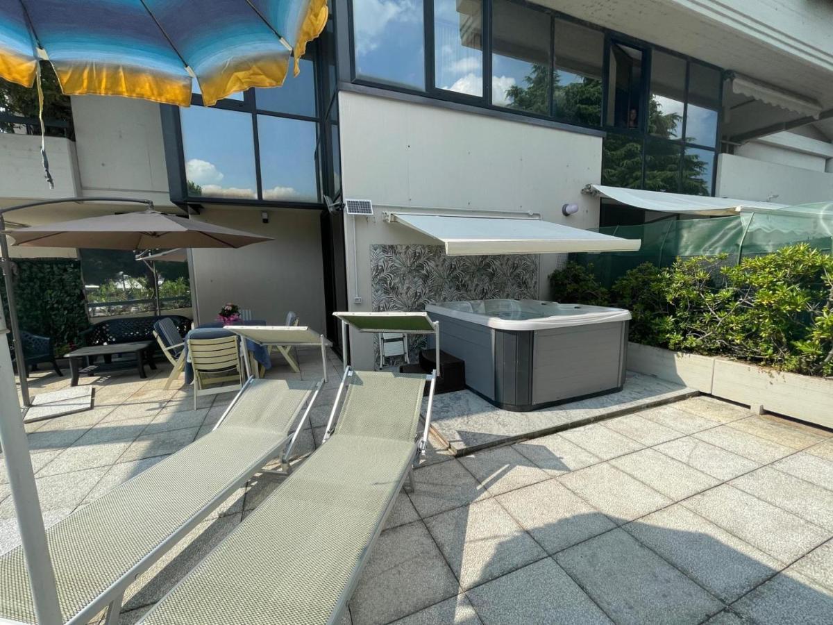 Garda Fantasy Paradise Silver O Gold Desenzano del Garda Eksteriør billede